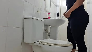 Camera Escondida No Banheiro Da Academia